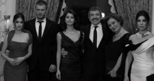 A�k-� Memnu Oyuncusu