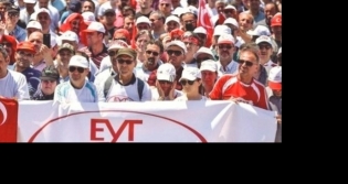 Son Dakika EYT Aklamas