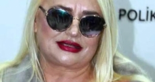 65 yanda olan Banu Alkan