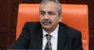 Srr Sreyya nder
