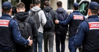 ��renciler G�zalt�na Al�nd�