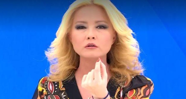 M�ge anl�da her�eyi anlatt�