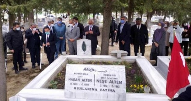 BAYRA�IMIN DALGALANDI�I HER YERE