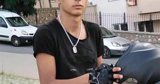 Otostop yapan 2 genci