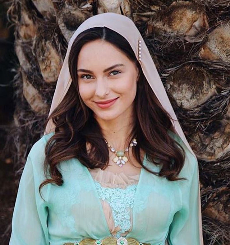Jessica May yeni kimliine kavutu