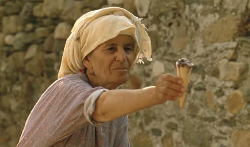 Dondurmam gaymak filmi oyuncusu