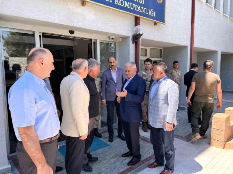 Binali Yldrm' Tayan Helikopter Acil ni Yapt