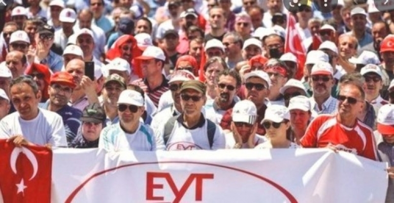 Son Dakika EYT Aklamas