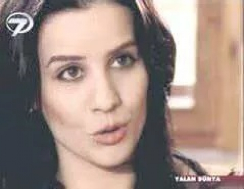Esra Erol'un dizide oynadn biliyor muydunuz