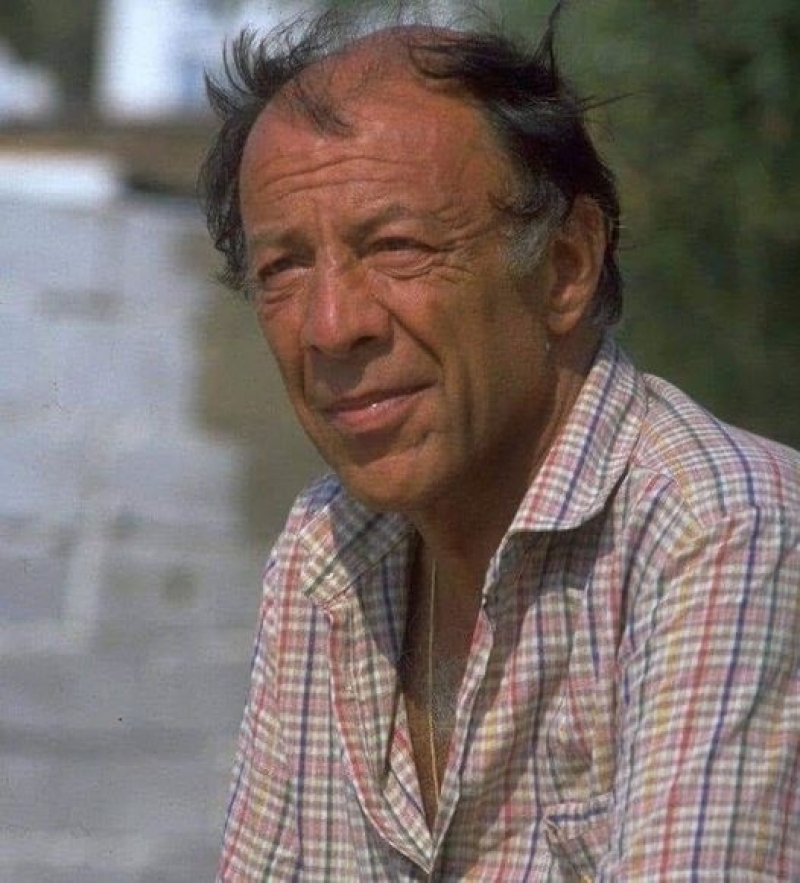 Mnir zkul Hikayesi